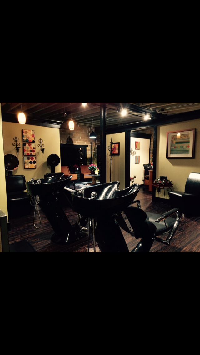 The Hair Company, hair salon in Anderson, IN, photo 6 of 7